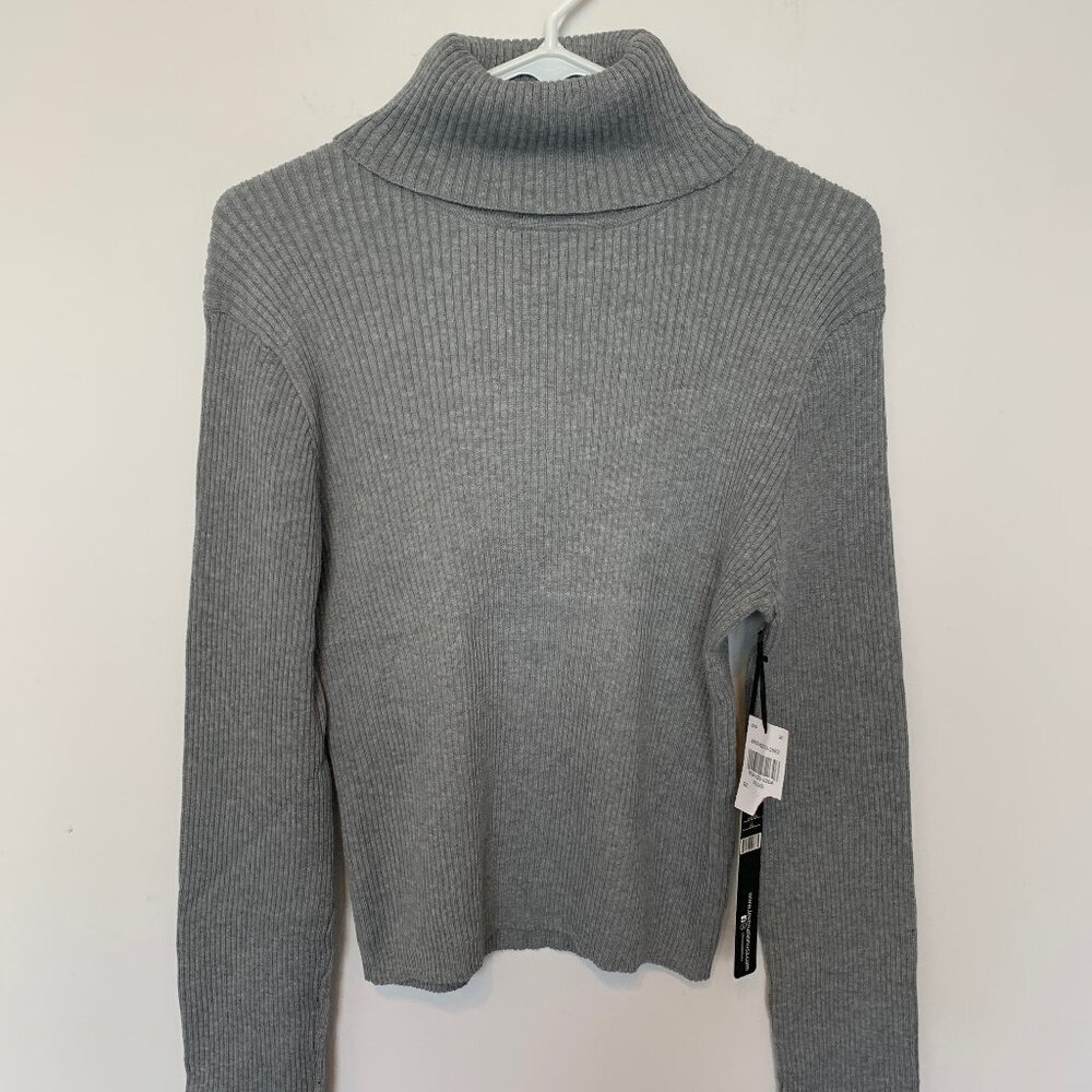 LOVE 83 GRAY TURTLENECK FITTED SWEATER NWT
